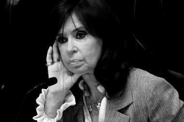 Cristina Kirchner reanuda la campaña electoral para rescatar al peronismo del pozo electoral