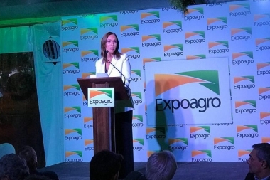Vidal visitó la ExpoAgro de San Nicolas y prometió "declaraciones de emergencia" para el sector