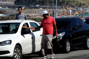 En Mar del Plata habilitaron una línea de WhatsApp para denunciar trapitos