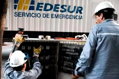 Edesur tendrá que devolver casi 90 mil pesos a usuarios por una multa