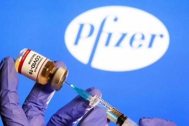 El Gobierno Nacional firmó un acuerdo con Pfizer por 20 millones de dosis