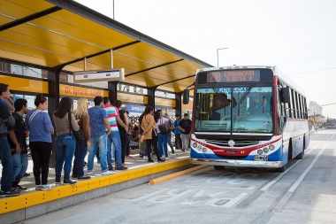 Nación y Provincia suscribieron un acuerdo para el subsidio del transporte en el Conurbano