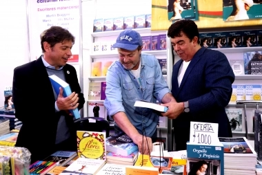 Kicillof y Espinoza presentes en la Feria del Libro de La Matanza