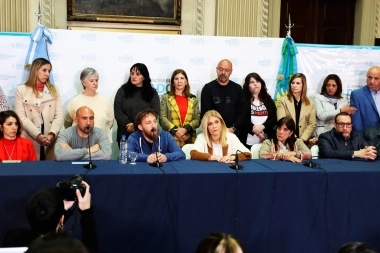 Diputados y senadores bonaerenses salieron en defensa de Cristina Kirchner