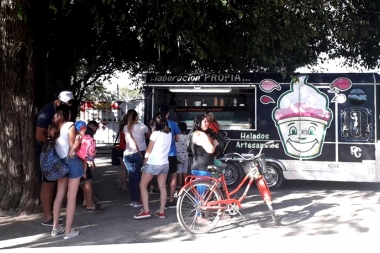 Para endulzar el fin de semana en Marcos Paz y Puán: helado artesanal y Fiesta del churro