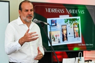 Susbielles participó de la entrega de premios del concurso “Vidrieras Navideñas 2024” en Bahía Blanca