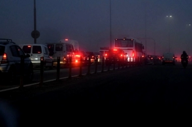 ¿Qué hacía? Murió atropellado cuando intentó cruzar la autopista caminando