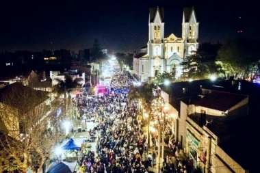 Con dos fines de semana a puro show, se viene el 63º aniversario y los Fogones de Bernal