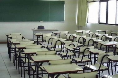 Gremios docentes continúan medidas de fuerza contra aumento por decreto de Provincia