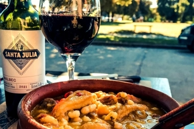 Un clásico del 9 de Julio: recetas de locro en destinos bonaerenses