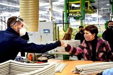 Mayra Mendoza destacó la renovación del programa Ahora 12