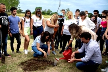 Malena Galmarini llevó el programa EcoAySA a Moreno