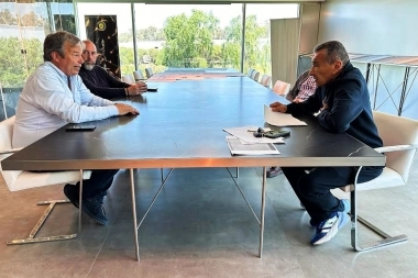 Después de su victoria electoral, Mariano Cascallares visitó una empresa en Burzaco