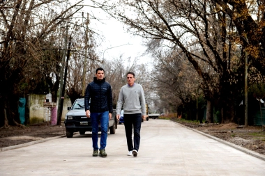 Katopodis se calzó el traje de candidato y visitó General Rodriguez para monitorear obras