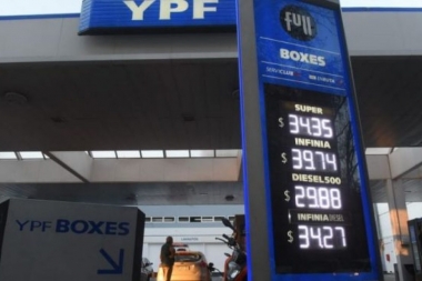 Ante las constantes subas, el gobierno publicará precios aproximados de combustibles