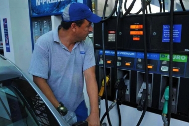 Por pedido del Gobierno Nacional, YPF frenó el aumento del 5% en los combustibles