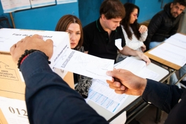 Qué pasa si el presidente de mesa no asiste al centro de votación