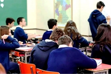 Colegios privados aumentan sus cuotas en un 4% y el bolsillo queda al borde del precipicio