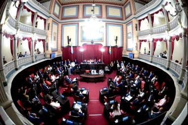 Plazo vencido e internas: el Senado bonaerense no activa y arrastra los pliegos judiciales que pide Kicillof
