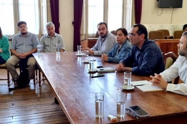 En Azul, el intendente electo se reunió con concejales para preparar la transición