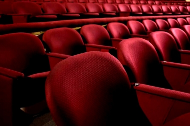 Murió una mujer en la zona de camarines del Teatro Corrientes de Mar del Plata