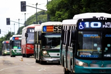 Sin aumentos en febrero: empresarios del transporte insisten con subir las tarifas del boleto