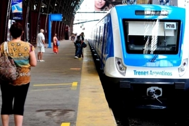 Milei autorizó una suba para el boleto del tren: cómo afectará en el AMBA