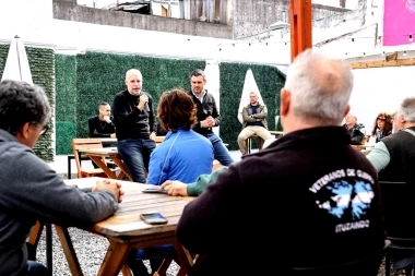 Larreta volvió al Conurbano: dialogó con vecinos de Ituzaingó junto a Di Castelnuovo