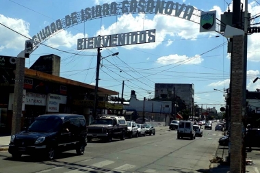 De no creer: En Isidro Casanova asaltaron a una mujer y la atropellaron con su propio auto