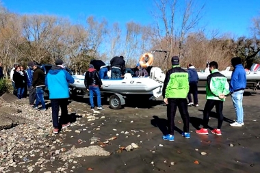 Buscan a dos pescadores en el Río de La Plata: están desaparecidos desde el viernes