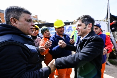 Después de la derrota electoral, Kicillof retomó las actividades en el Conurbano bonaerense