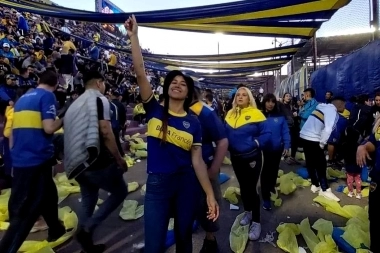 Conmoción por el choque de un micro de hinchas de Boca: murió una joven de González Catán