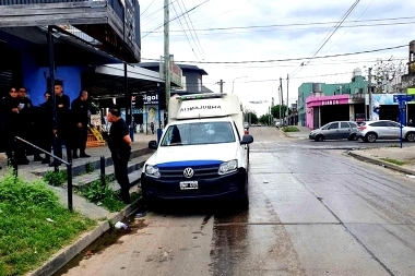 De película: grupo comando liberó a un preso que era trasladado al hospital