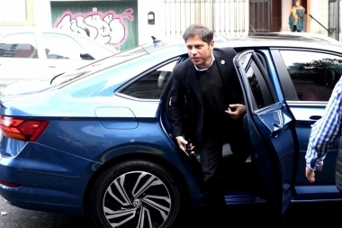 Kicillof sembró más pistas sobre desdoblar las elecciones en Provincia: “El voto simultáneo es un caos”