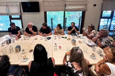 Legisladores opositores se reunieron con afiliados de IOMA en Mar del Plata e insisten por la autarquía