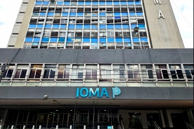 Senador radical impulsa una recolección de firmas para que la autarquía de IOMA tome fuerza en Provincia