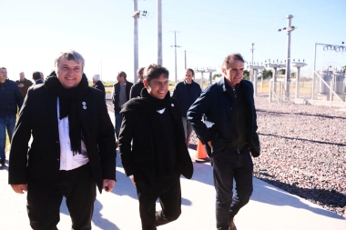 Kicillof visitó Salliqueló: entregó viviendas, móviles y ponderó la inversión del Estado en obras públicas
