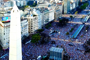 Ante masiva marcha del “Sí, se puede” en el Obelisco, Macri pidió “un último esfuerzo”