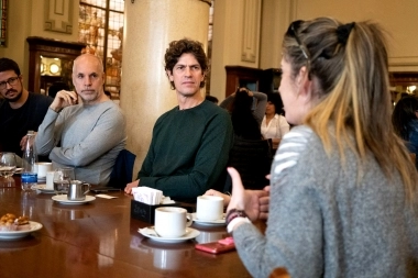 Larreta y Lousteau se reunieron a tomar café con vecinos de Almagro