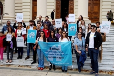 Hipotecados UVA autoconvocados piden que se tomen medidas respecto a la suba de precios