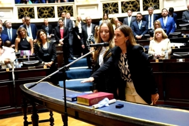 Modificaciones en la Legislatura: diputada peronista se tomó licencia para asumir en Olavarría