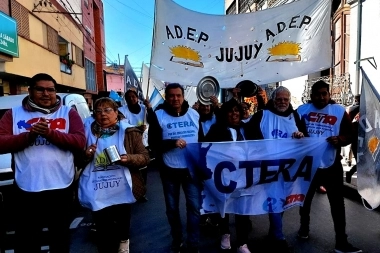 Ctera convocó a un paro nacional docente por la represión en Jujuy