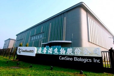 El Gobierno acordó con el laboratorio Cansino Bio para traer nuevas vacunas