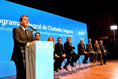 Frente a dirigentes, Massa aseguró que "la lucha contra la inseguridad no puede tener bandera política”