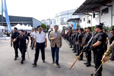 Jorge Macri reconoció a los policías de la Ciudad que actuaron en los incidentes del Congreso en 2017