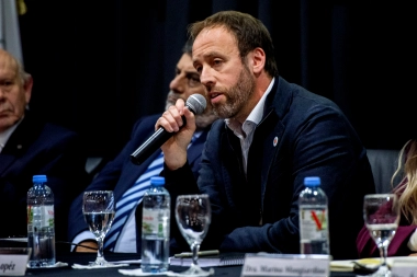 Nación convocó a un ministro de Kicillof para debatir la adhesión al régimen de Ganancias