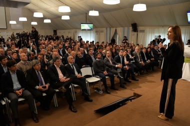 Gabinete ampliado: Vidal reunirá Ministros, intendentes y legisladores para analizar gestión