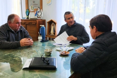 Suescun se reunió con la Comisión Asesora de Caminos Rurales analizaron el estado de los caminos de Rauch
