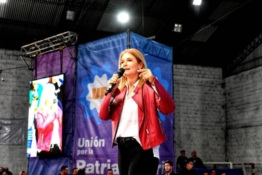 Magario y una dura advertencia: “Hay que elegir si vamos por los derechos o retrocedemos”