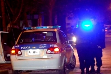 Llegaban a su domicilio en Berazategui y las atacaron dos hombres con armas de fuego